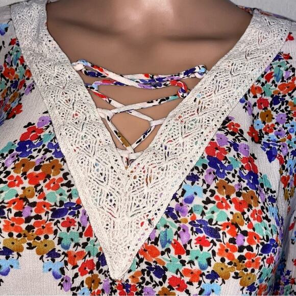 Democracy blouse top floral print boho bubble sleeve Lace V-neck SZ SM Aztec - Picture 6 of 10